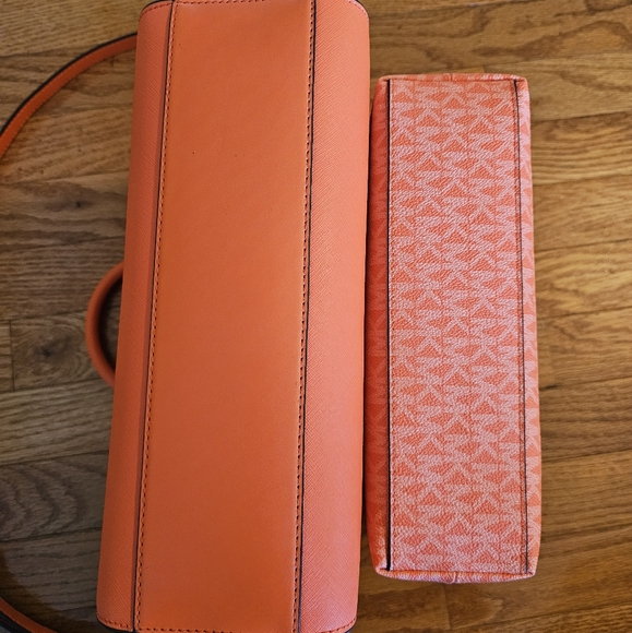 Micheal Kors orange bag set - Picture 2 of 4